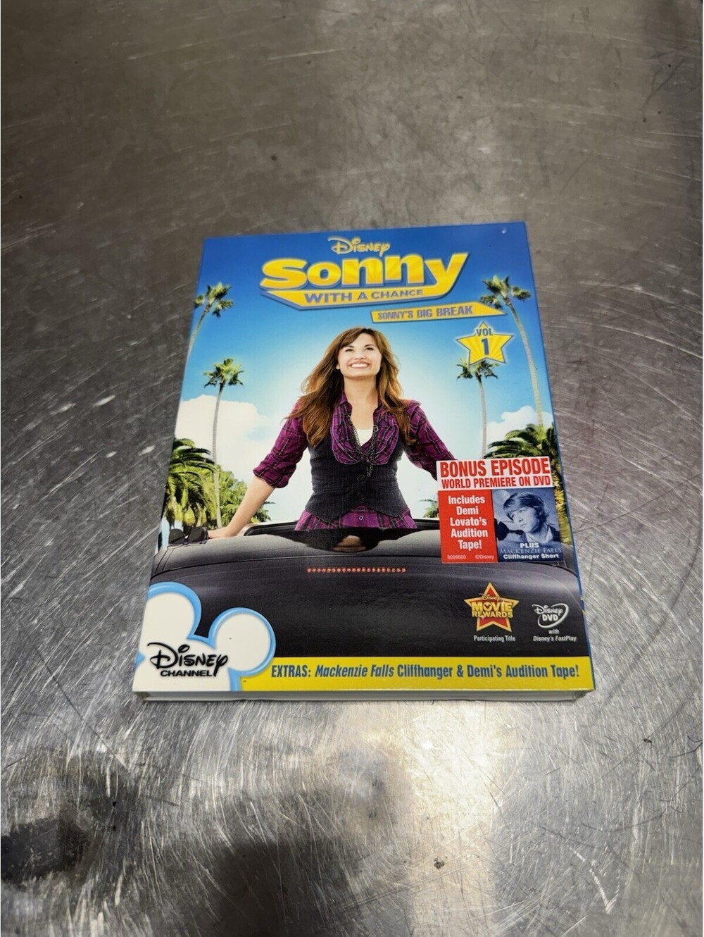 Sonny with a Chance: Sonny's Big Break, Volume 1 - DVD - VERY GOOD CD cover